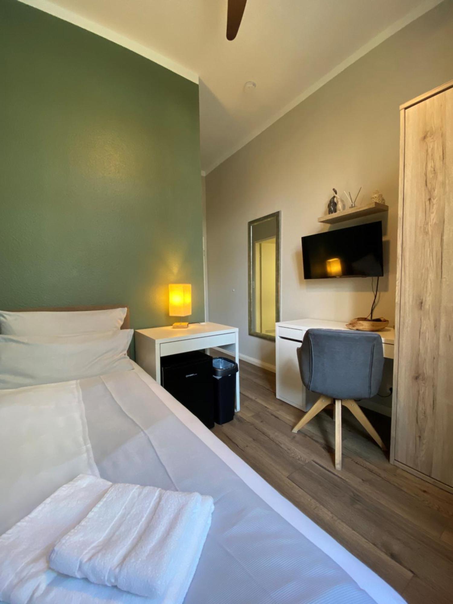 Amaroo - Gaestehaus Potsdam “Charlottenhof” Номер фото