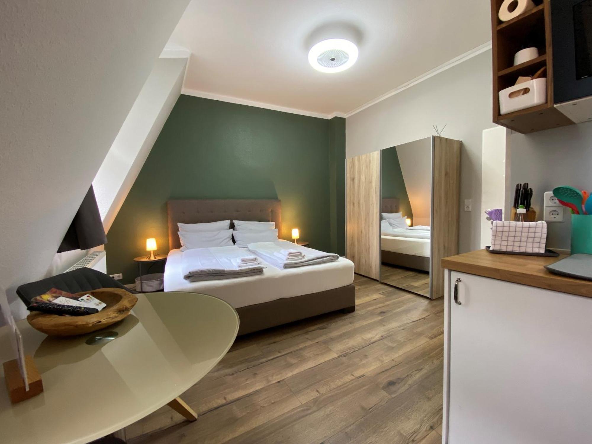 Amaroo - Gaestehaus Potsdam “Charlottenhof” Экстерьер фото